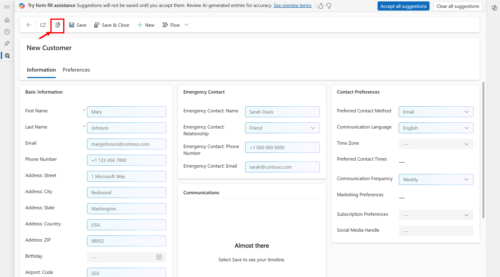 Screenshot that shows the smart paste icon in the form's command bar.